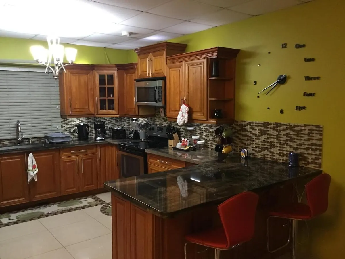 Foothills Apartment 28 Vacation Nest San Fernando 0*,  Trinidad And Tobago